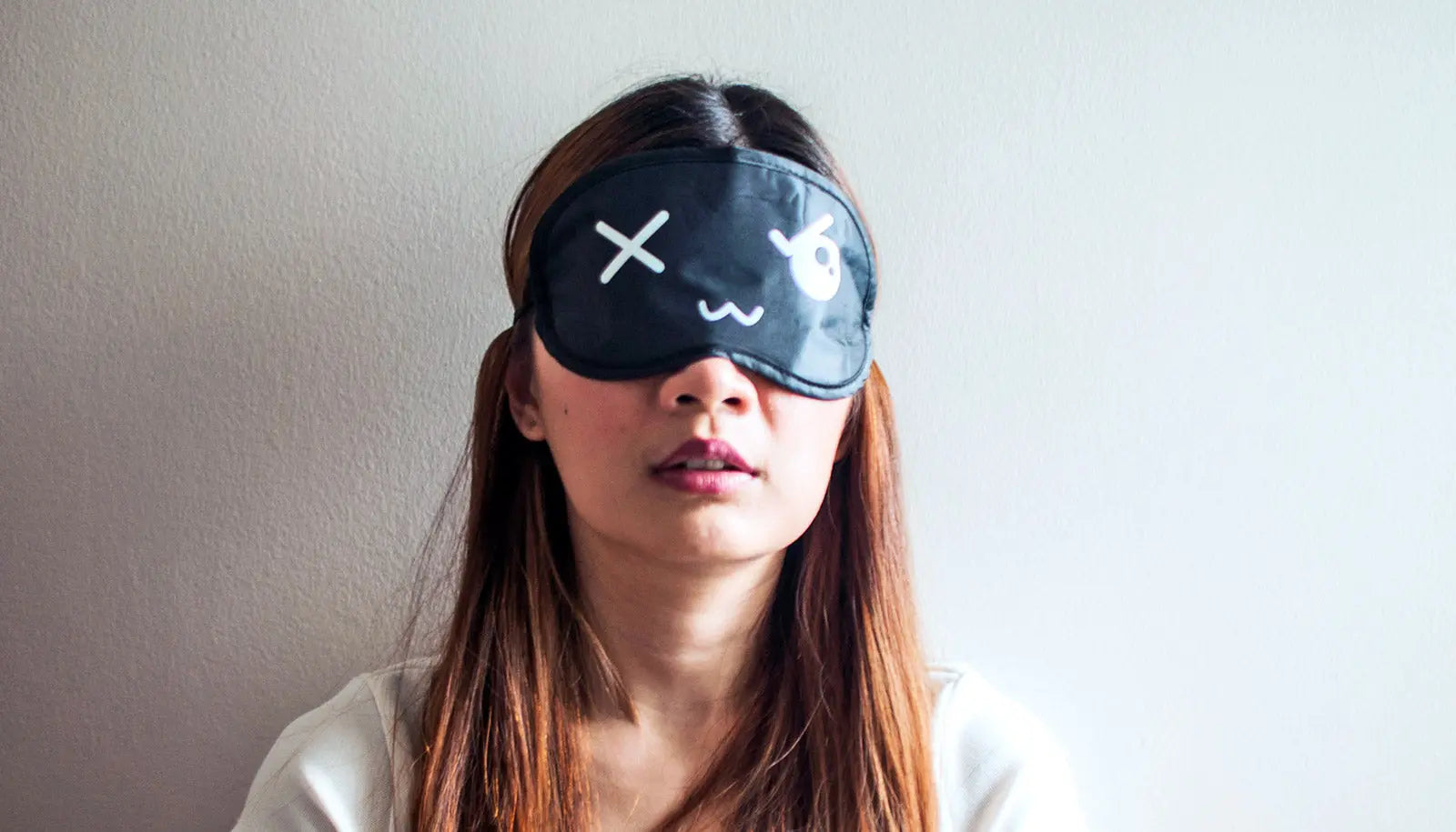 The Little-Known Secret to Restful Sleep: Exploring the Remarkable Benefits of Mulberry Silk Eye Masks - SilkSouq