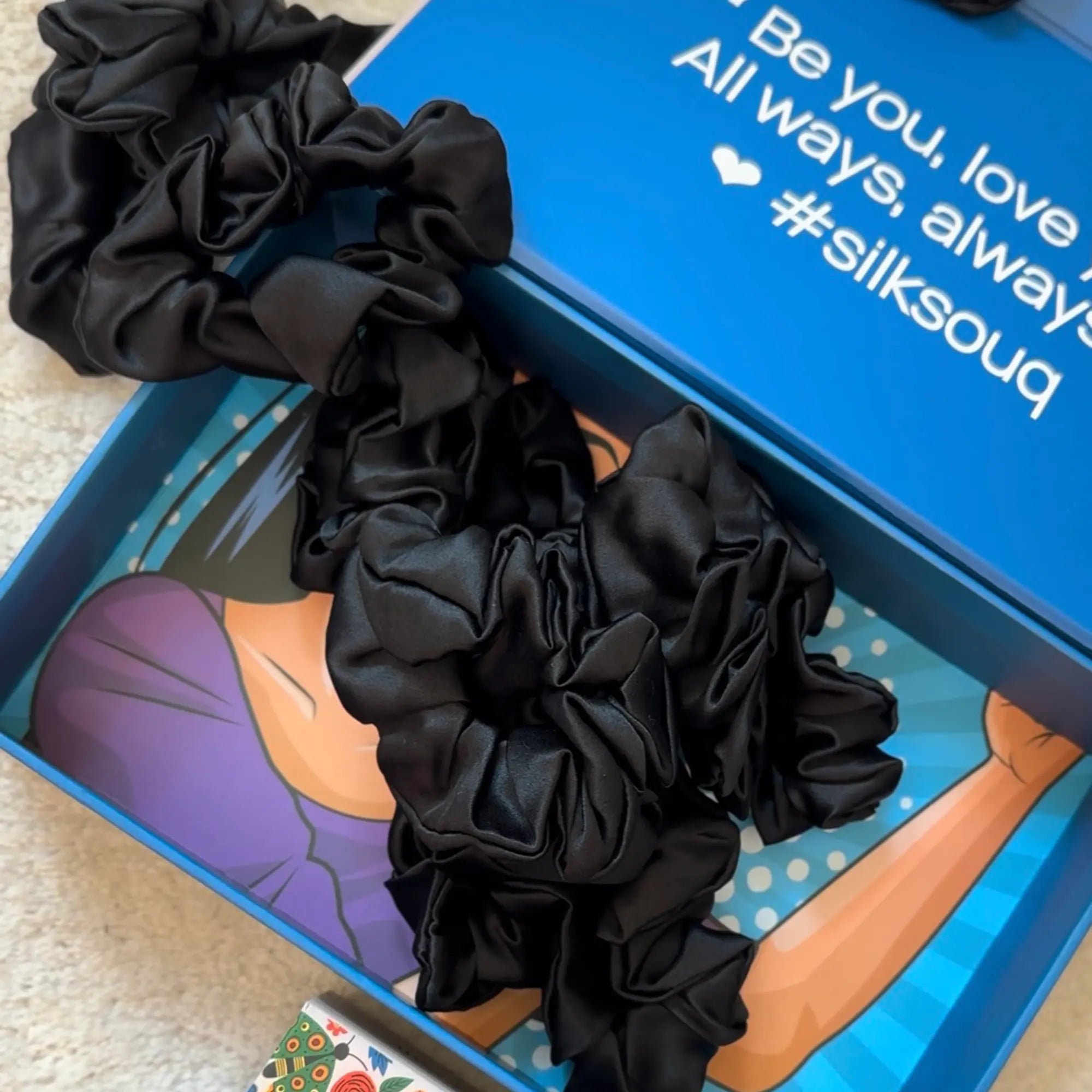 Silk Hair Scrunchie • Black Beauty SilkSouq