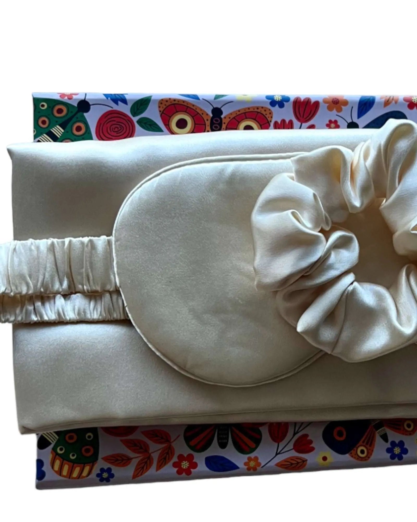 Set of 100% Mulberry Silk EyeMask + Hair Scrunchie (3.5 CM) + Pillowcase (19 Momme) - Champagne