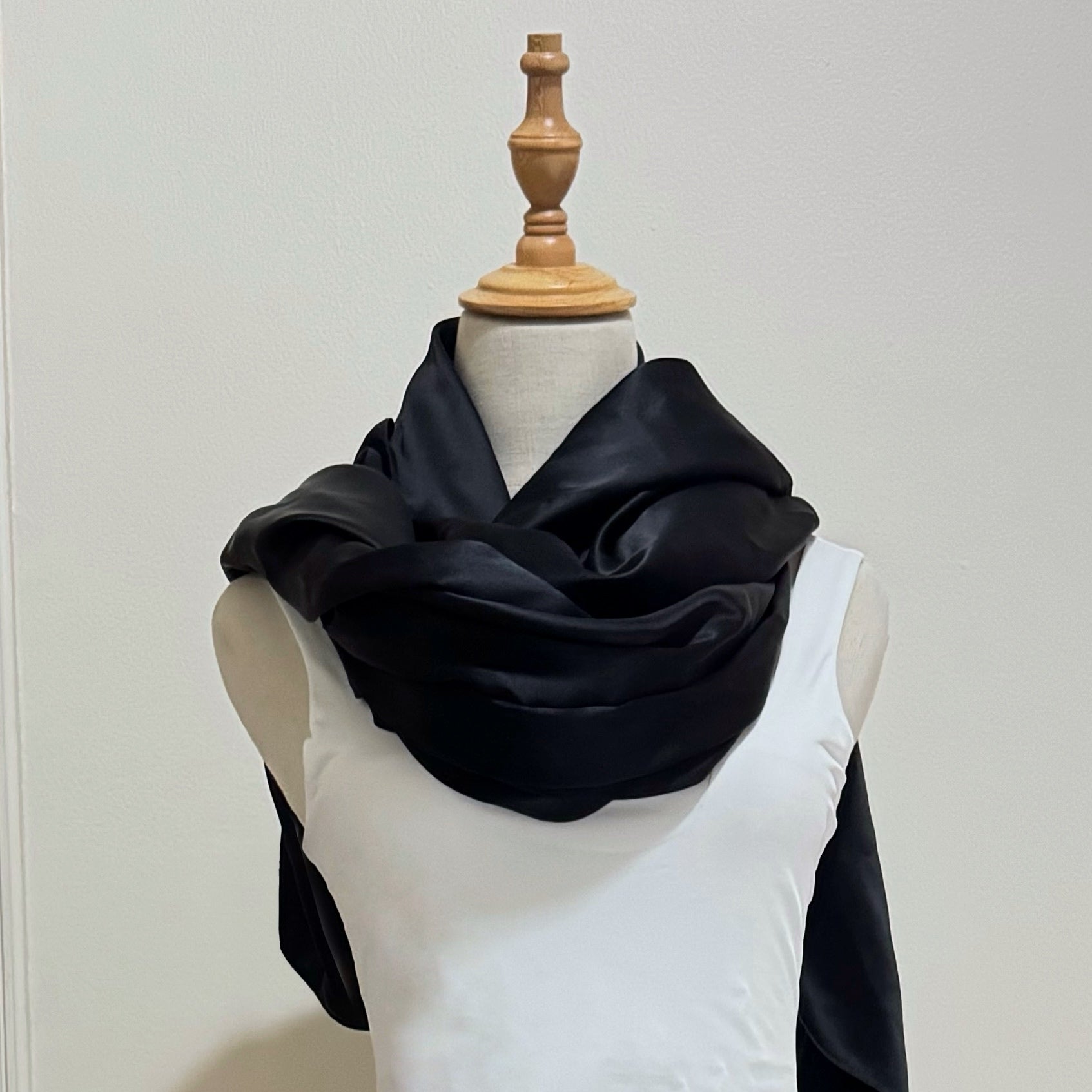 Silk Shawl • 100 x 200 cm