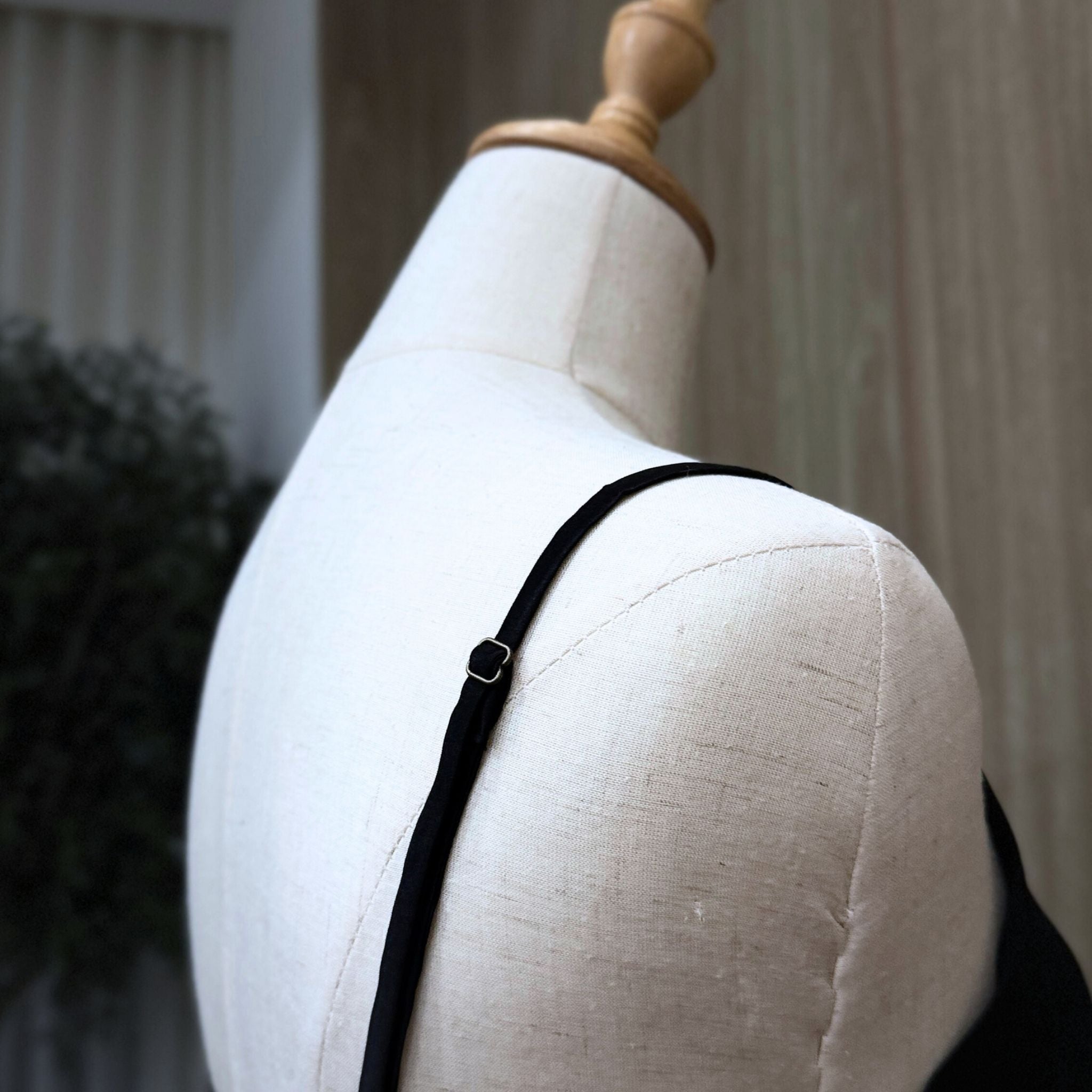 Mulberry Silk Round Neck Camisole Top in Black Beauty - SilkSouq