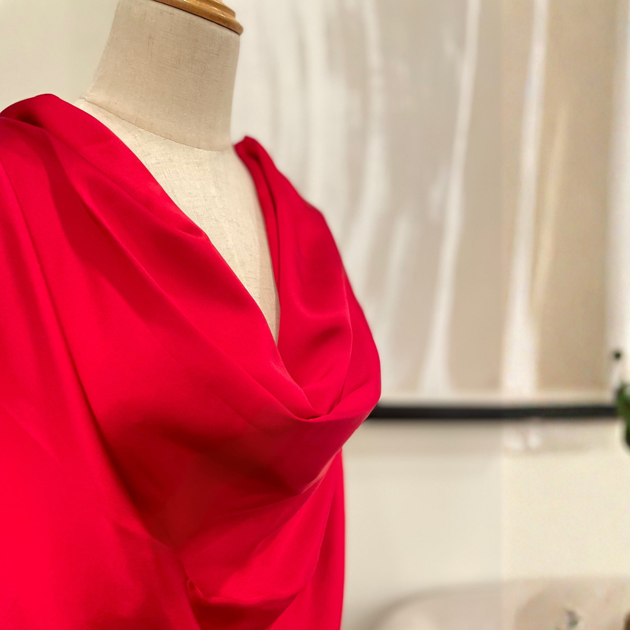 Pure Mulberry Silk Hijab & Shawl – Scarlet Red
