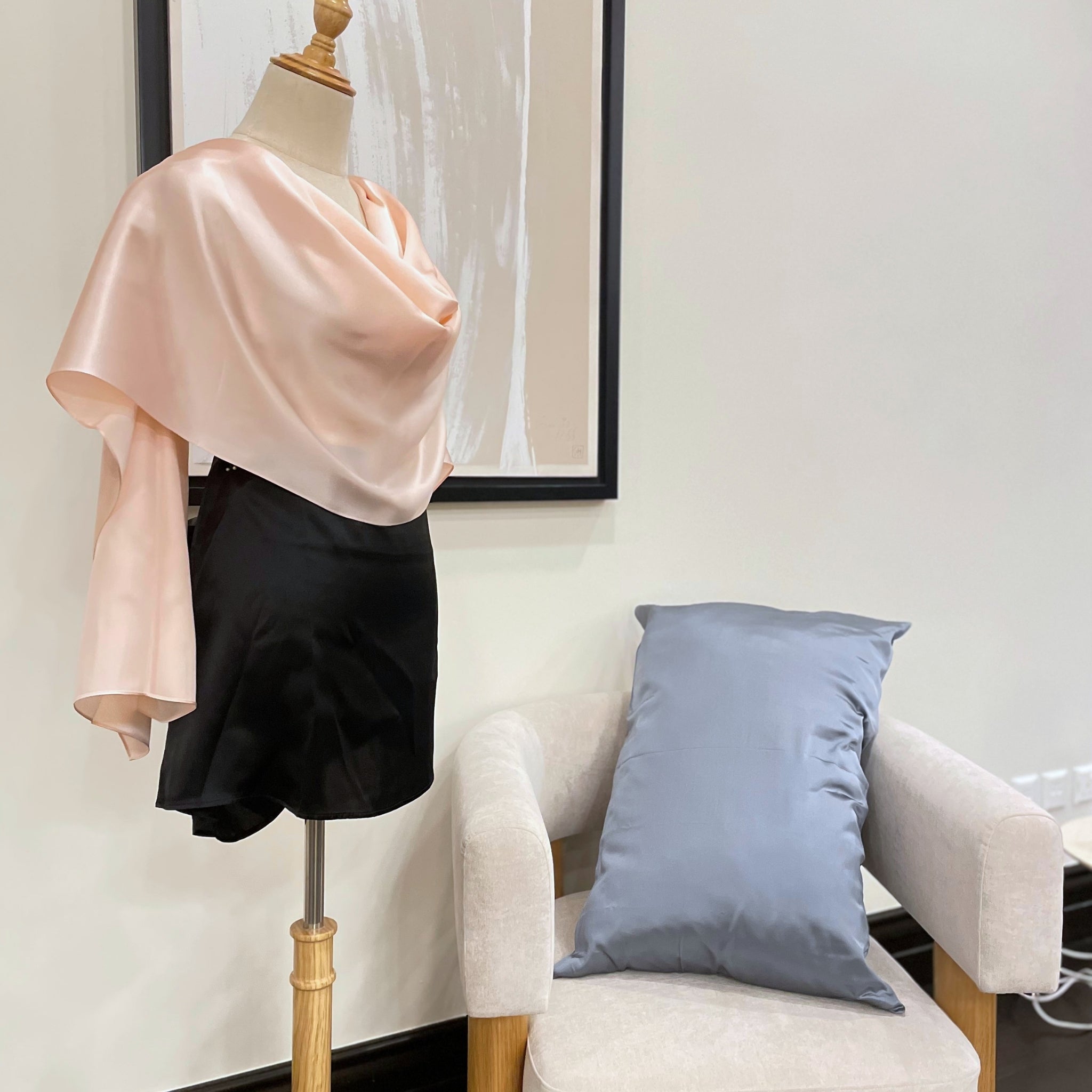 Pure Mulberry Silk Hijab & Shawl – Soft Blush